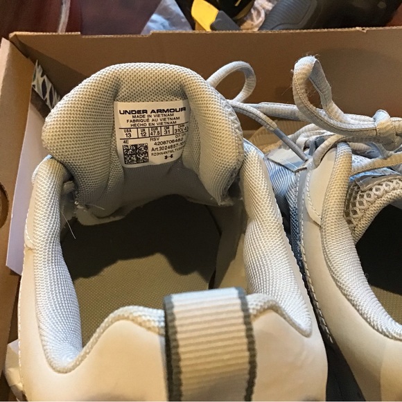 Under armour assert size 13D - Picture 2 of 5